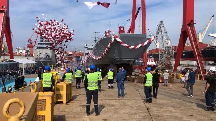 Yerli çıkarma gemisi Marmara'ya indi - Resim: 1