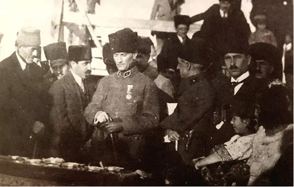 Atatürk Afganistan cephesinde-1: Hemdert olan milletlerin birliği - Resim: 1