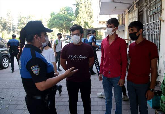 Adana'da polis okulların çevresinde denetim yaptı - Resim: 3