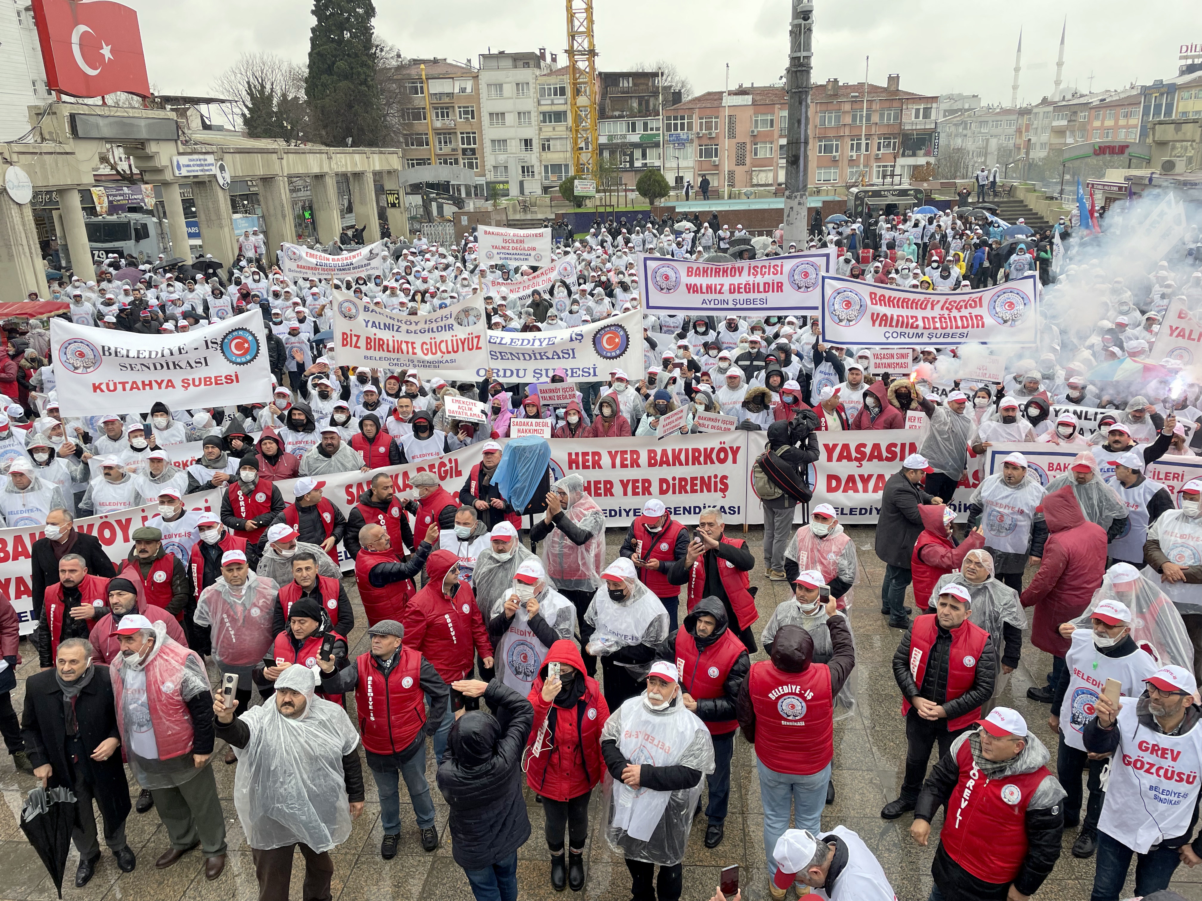 2022 üreten emekçinin yılı olsun! - Resim: 4