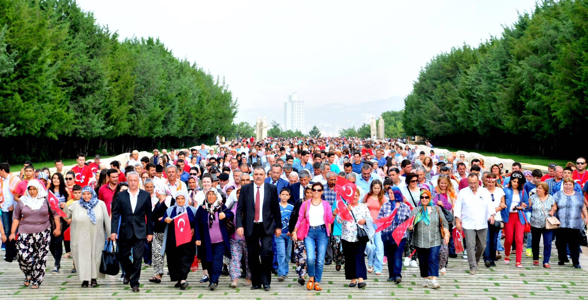 Tire Süt Kooperatifi Başkanı: Üretici eylem yapmak istiyor - Resim: 1