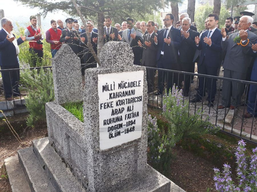 Leman Sam ‘Arap Alileri’ tanır mı? - Resim: 1