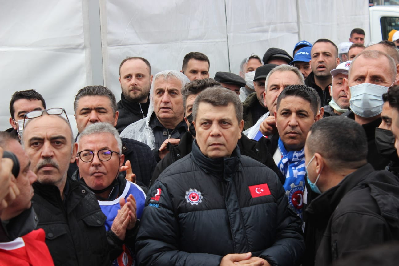 Metal işçisi gür sesiyle haykırdı: Çalışmak, üretmek hakkımızı almak istiyoruz - Resim: 3