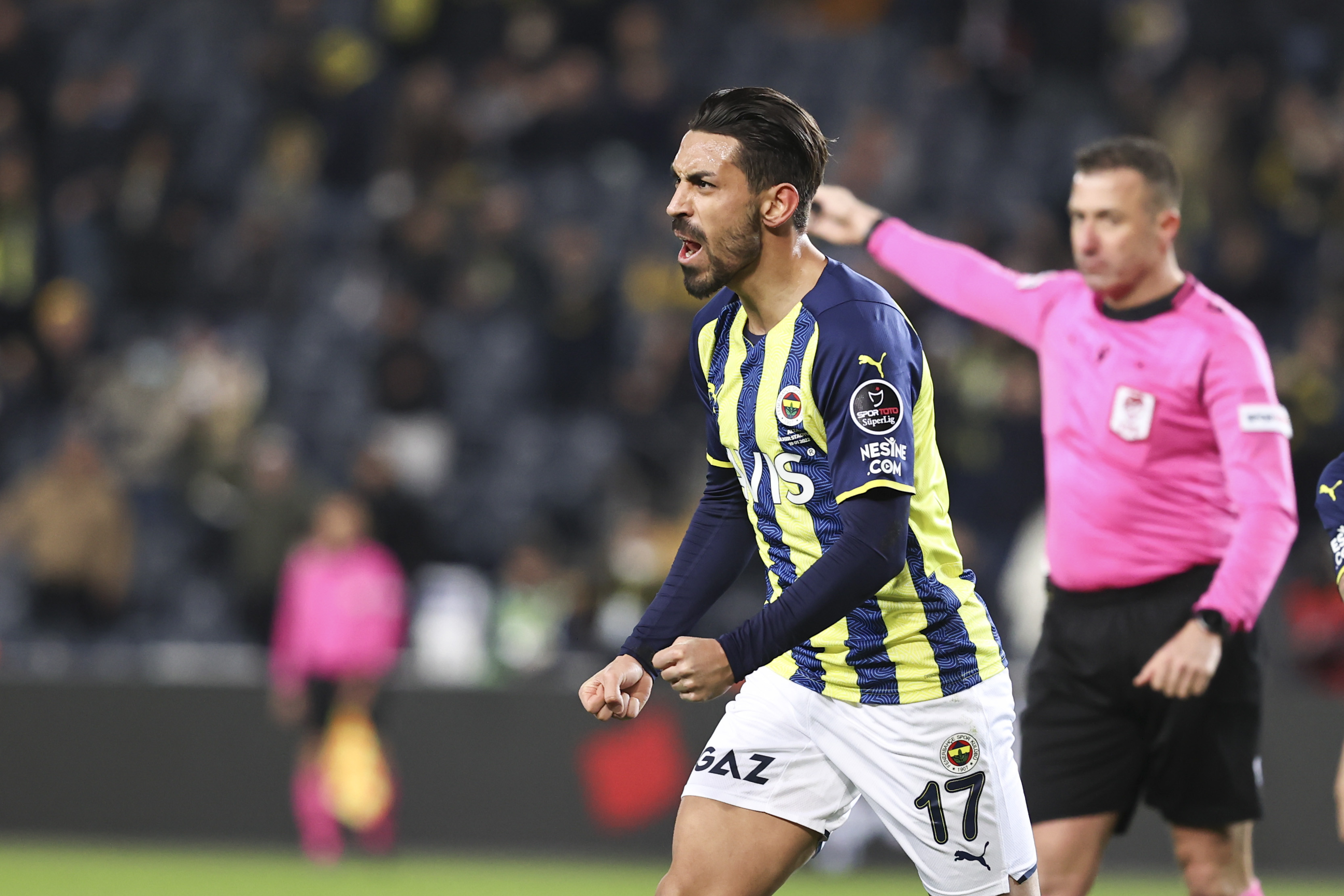 Yeni teknik direktörle ilk 3 puan: Fener ışık verdi - Resim: 1