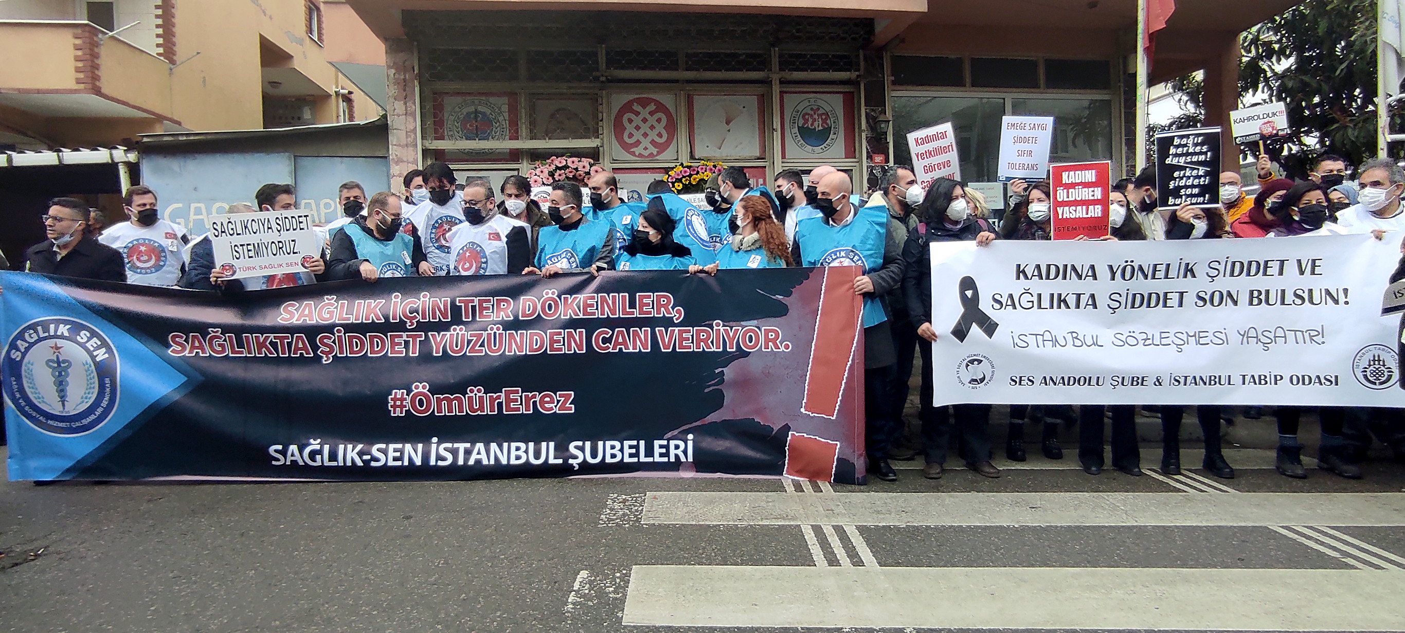 Sağlık çalışanları İstanbul'da öldürülen Ömür Hemşire için bir araya geldi - Resim: 1