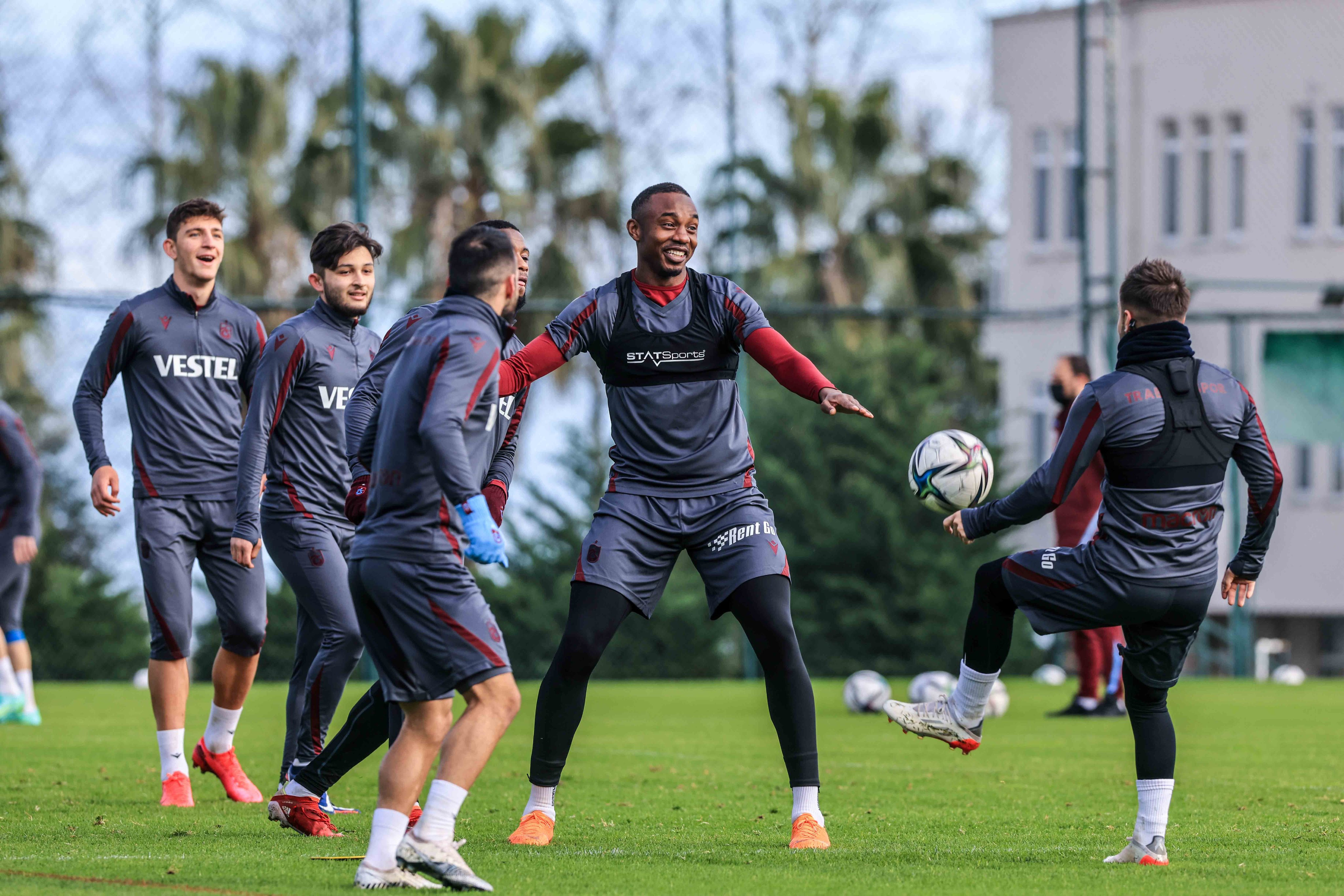 Trabzonspor Kulübü Başkanı Ahmet Ağaoğlu: ‘Mutlu güne hep birlikte şahit olacağız’ - Resim: 1