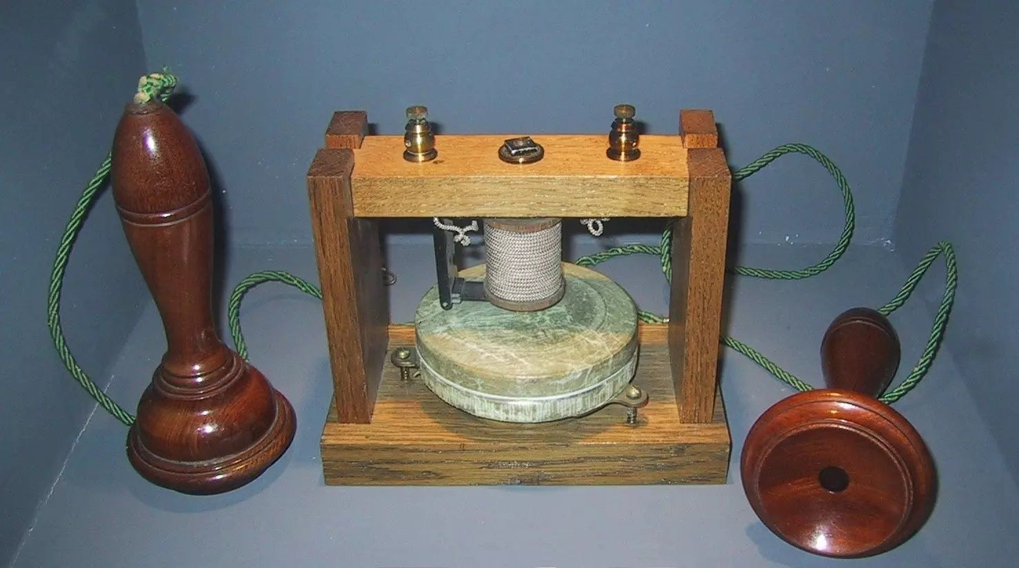 Graham Bell, ilk telefon görüşmesini 146 yıl önce yaptı –
