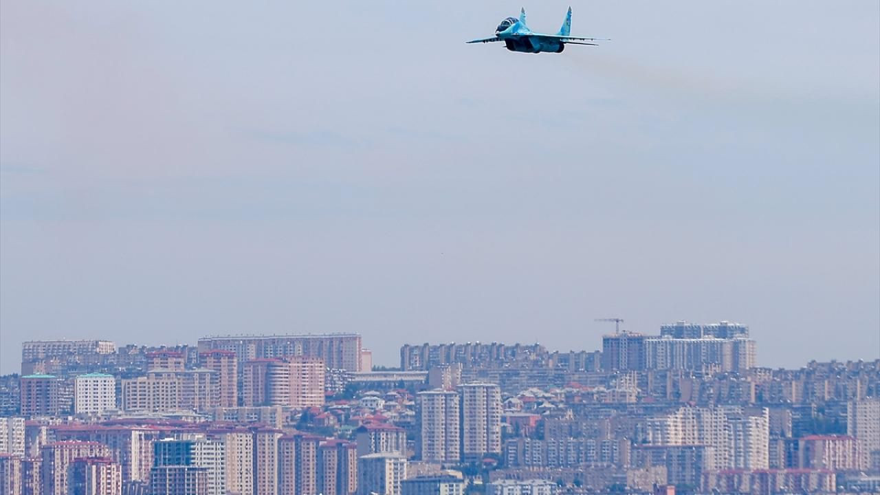 TEKNOFEST Azerbaycan'da gösteri uçuşları nefes kesti - Resim: 1