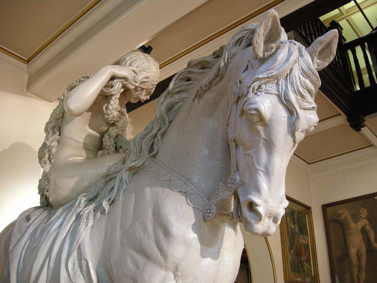 Lady Godiva kimdir? Lady Godiva'nın efsanevi hikayesi! Neden bütün