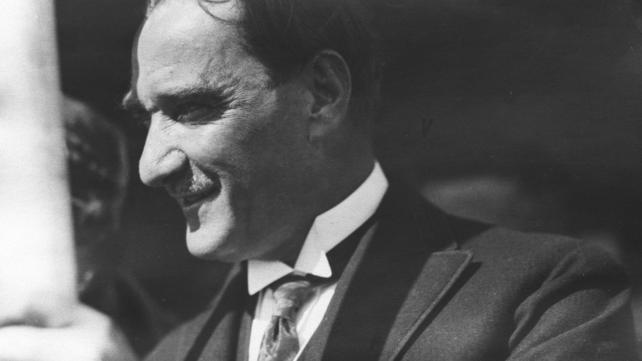 Atatürk hangi filmi izledikten sonra ‘Hayatımda hiç bu kadar gülmedim’ dedi? - Resim: 15