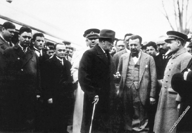 Atatürk'ten Fransa'ya tehdit: Suriye'ye girer çıkarım! - Resim: 7