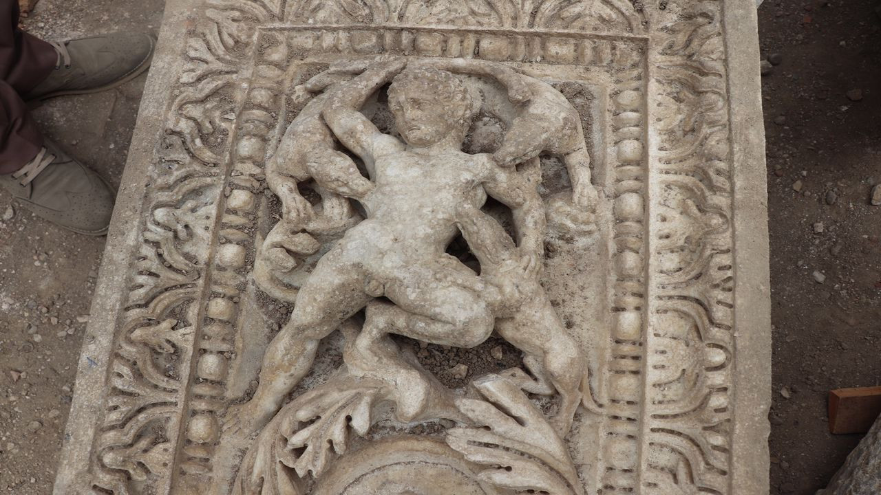 Prusias ad Hypium Antik Kenti'nde Akteon heykeli bulundu - Resim: 9