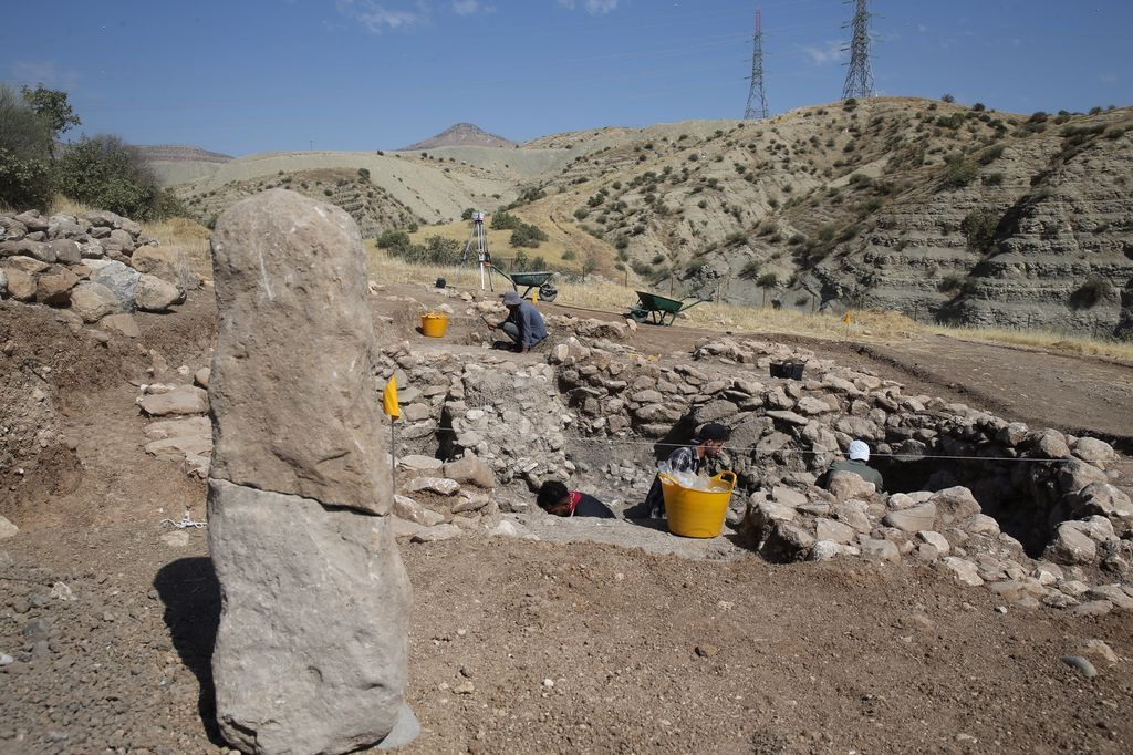 Göbeklitepe'den daha eski! Boncuklu Tarla'da 12 bin yıllık kamu binalarına rastlandı - Resim: 11