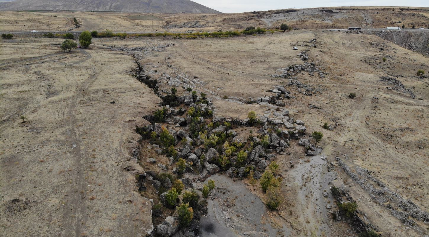 Dünyanın gözbebeği olmaya aday antik kent hızla tahrip oluyor - Resim: 2