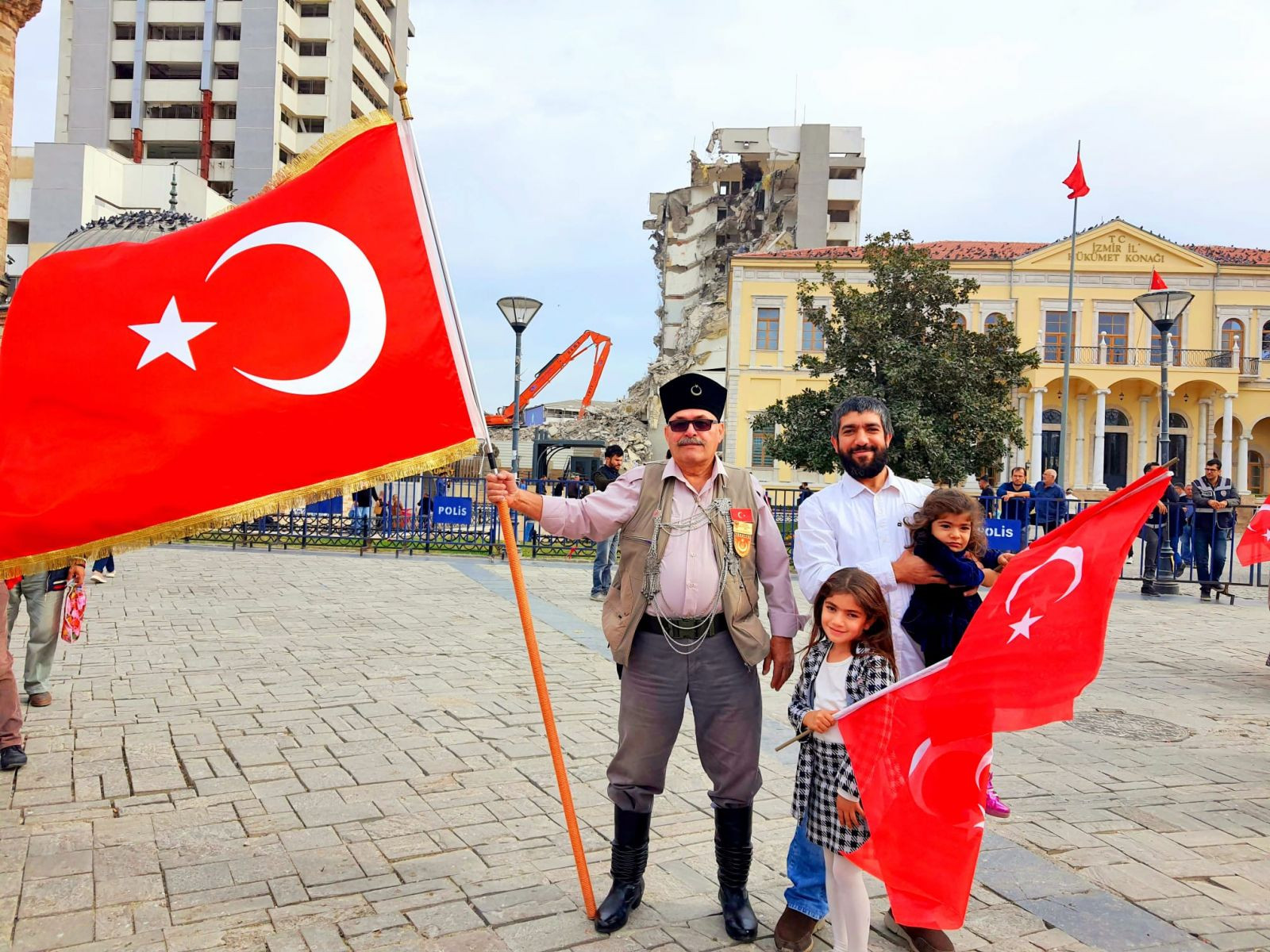 İzmir’deki Büyük Aile Buluşmasında öne çıkan talep: Ailemiz ve bağımsızlığımız için yasal düzenleme - Resim: 5