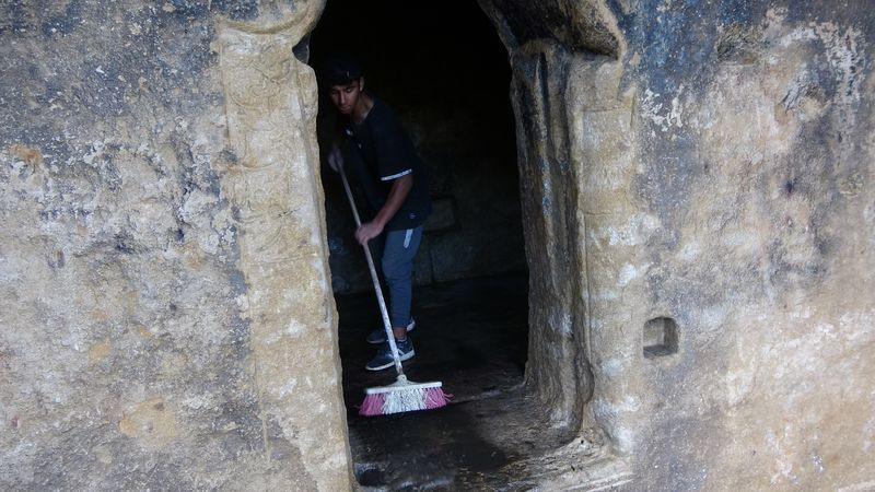 2700 yıl önce inşa edilen Evkaya Mezarları restore ediliyor - Resim: 12