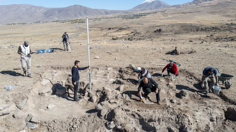 Urartu dönemine ait! Kazılarla ortaya çıktı, arkeologları şaşırttı... - Resim: 1