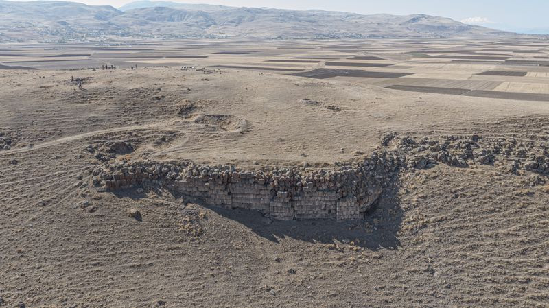 Urartu dönemine ait! Kazılarla ortaya çıktı, arkeologları şaşırttı... - Resim: 10