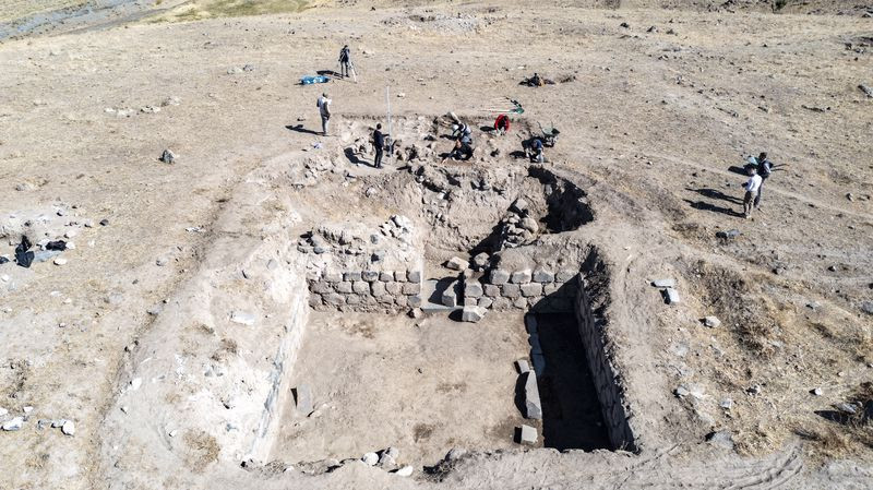 Urartu dönemine ait! Kazılarla ortaya çıktı, arkeologları şaşırttı... - Resim: 15