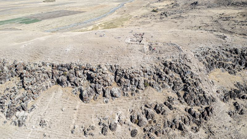 Urartu dönemine ait! Kazılarla ortaya çıktı, arkeologları şaşırttı... - Resim: 16