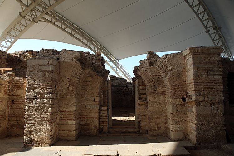 Arkeologları şaşırttı! Kadıkalesi Antik Kenti'ndeki kazıda bir kadın mezarına ulaşıldı - Resim: 4
