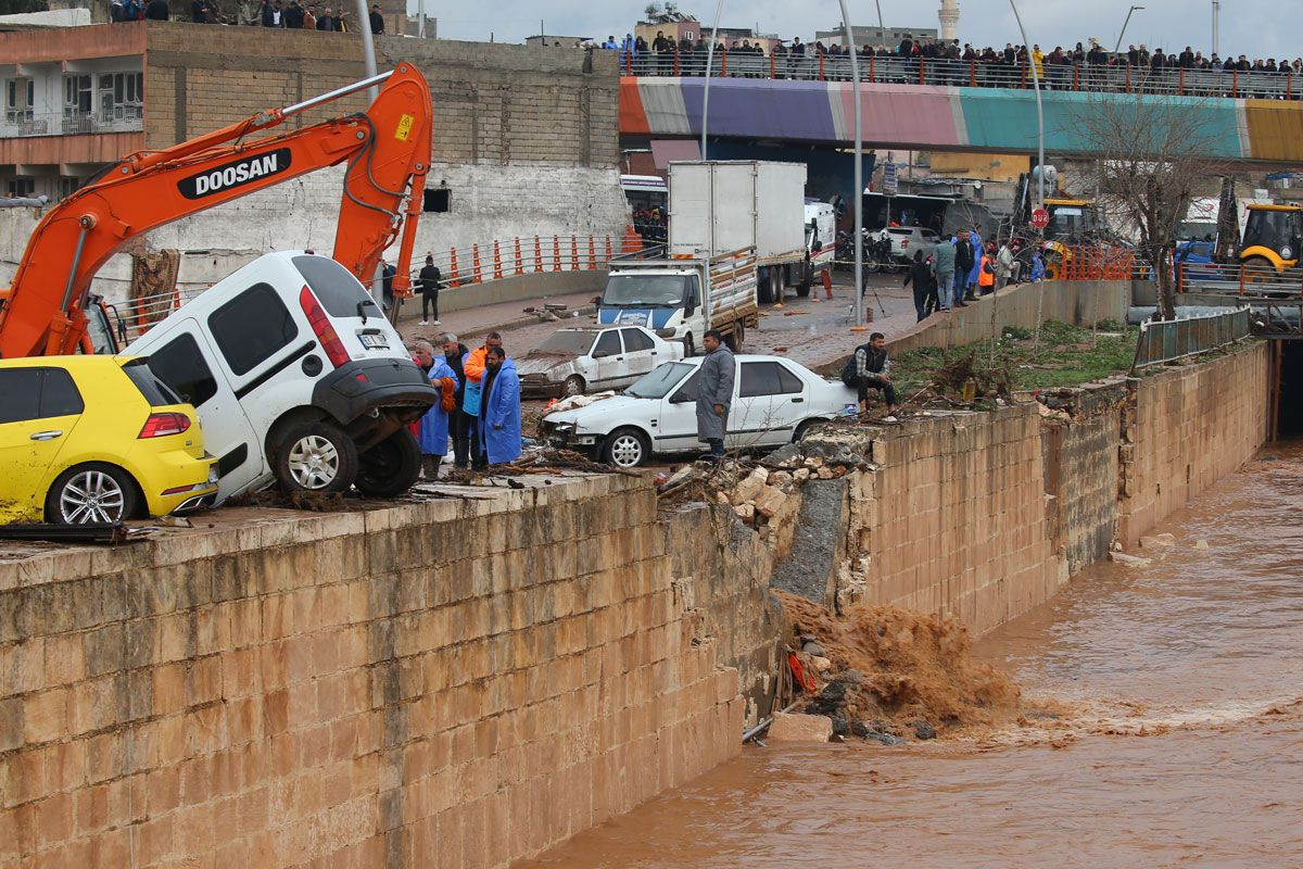Şanlıurfa'da yaşanan sel felaketi fotoğraflarda - Resim: 8