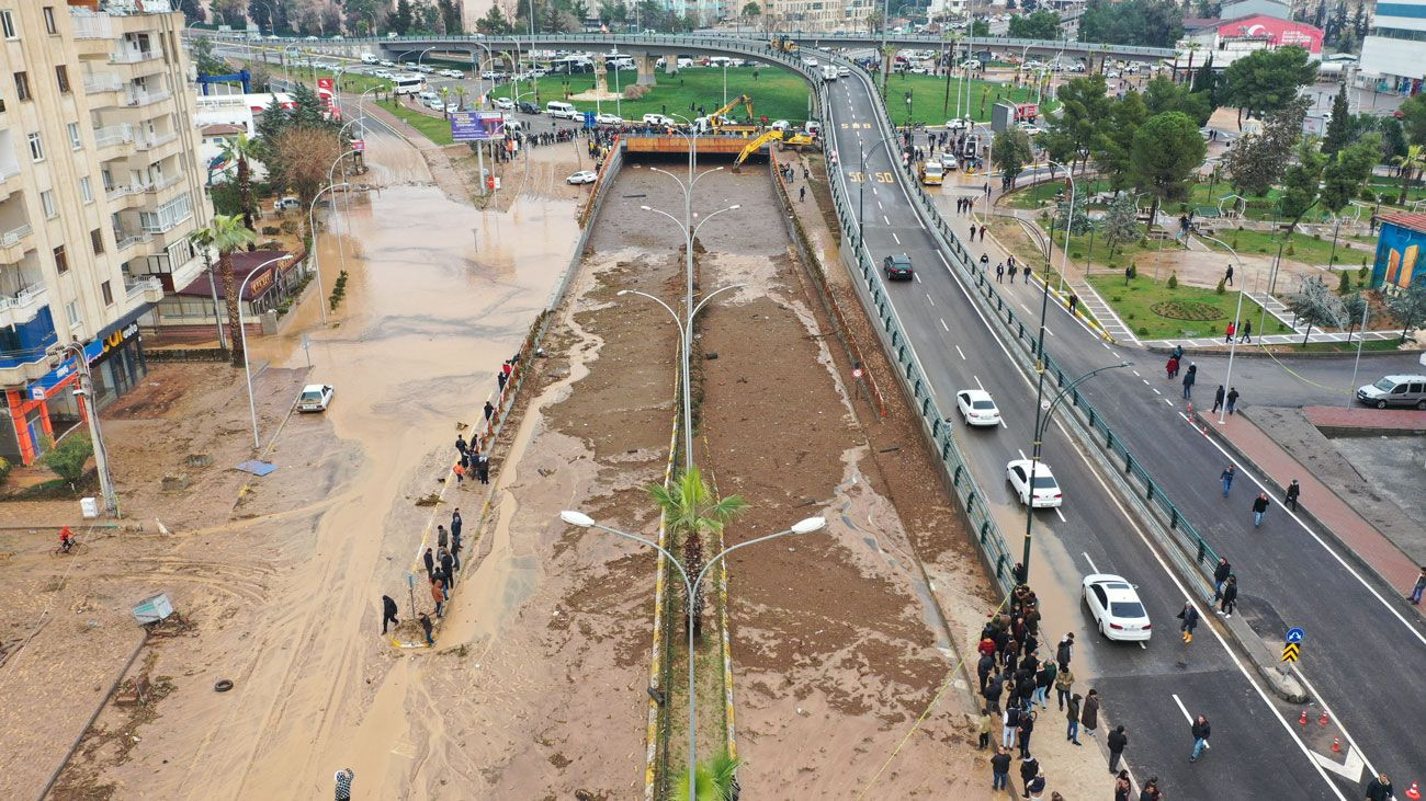 Şanlıurfa'da yaşanan sel felaketi fotoğraflarda - Resim: 26