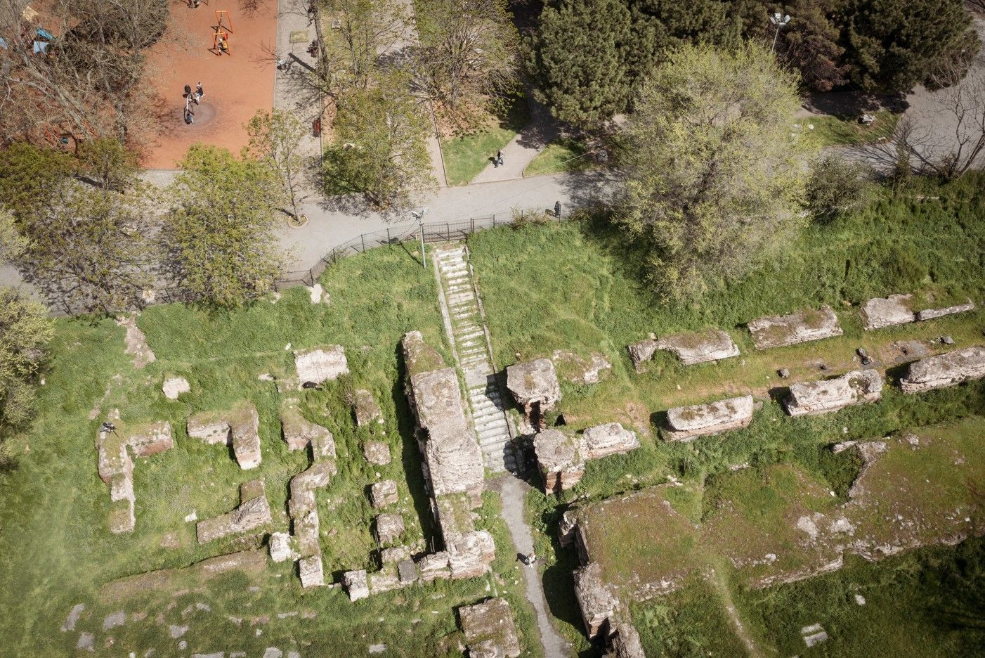 İstanbul'un göbeğinde bulundu! Roma Dönemi'ne ait heykel arkeologları heyecanlandırdı - Resim: 12