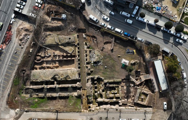İstanbul'un göbeğinde kazılıyor: 1500 yıllık Aziz Polieuktos Kilisesi - Resim: 9