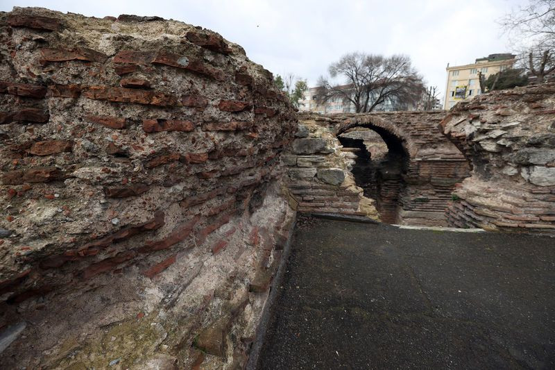 İstanbul'un göbeğinde kazılıyor: 1500 yıllık Aziz Polieuktos Kilisesi - Resim: 1