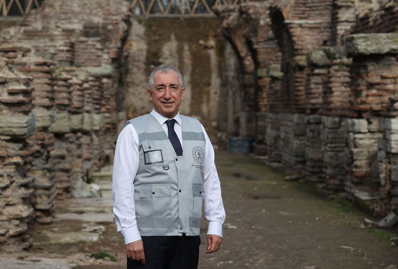 İstanbul'un göbeğinde kazılıyor: 1500 yıllık Aziz Polieuktos Kilisesi - Resim: 7