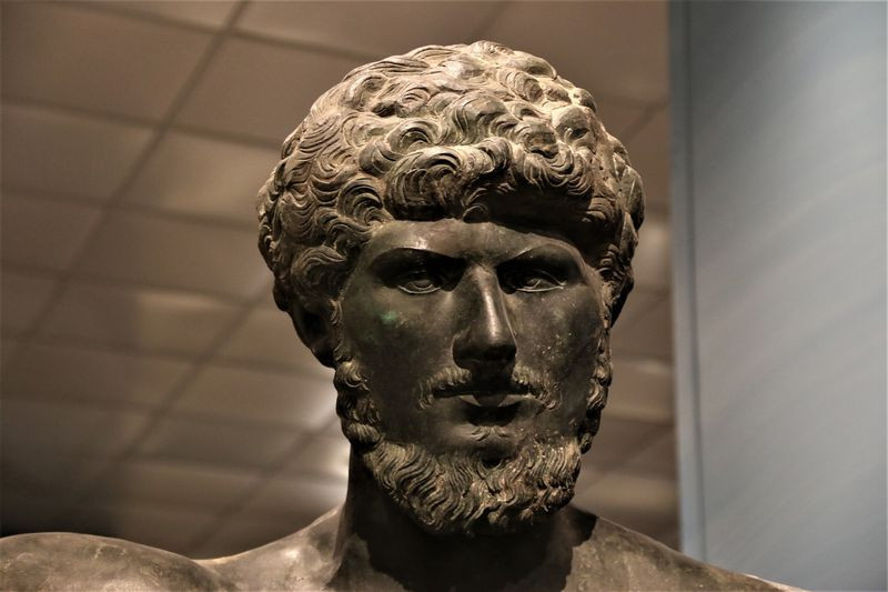 O tarihi eserler İsrailli çiftin kaçak koleksiyonundan çıktı! - Resim: 8