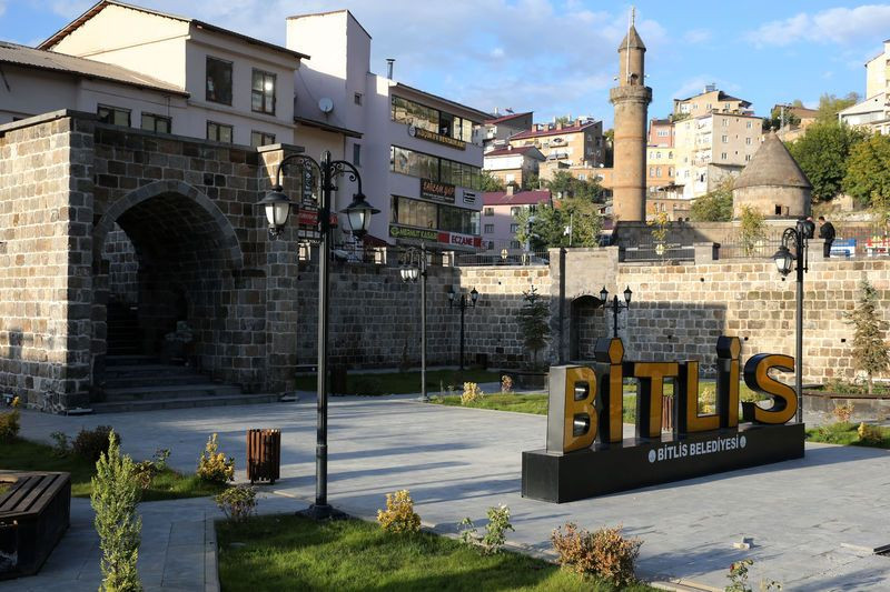 Bitlis'in tarihi dokusu "Dere Üstü Kentsel Dönüşüm Projesi" ile ortaya çıkarılıyor - Resim: 6