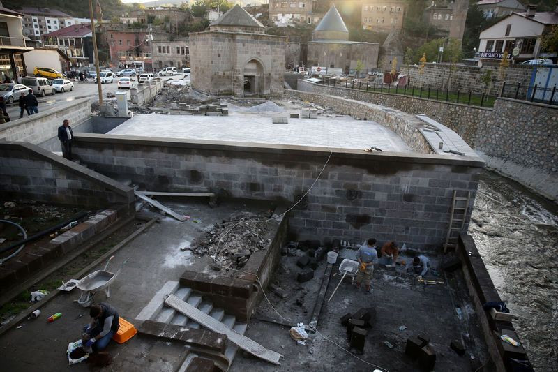 Bitlis'in tarihi dokusu "Dere Üstü Kentsel Dönüşüm Projesi" ile ortaya çıkarılıyor - Resim: 10