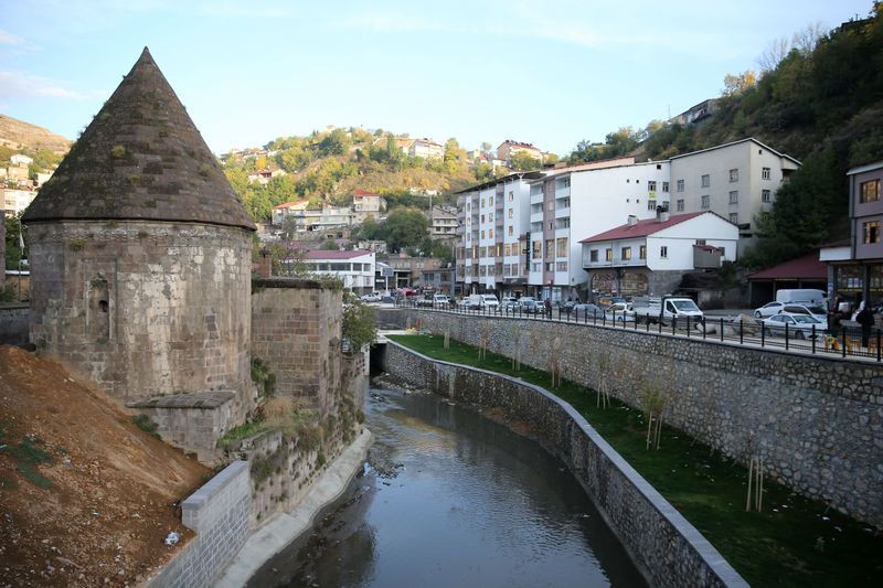 Bitlis'in tarihi dokusu "Dere Üstü Kentsel Dönüşüm Projesi" ile ortaya çıkarılıyor - Resim: 16