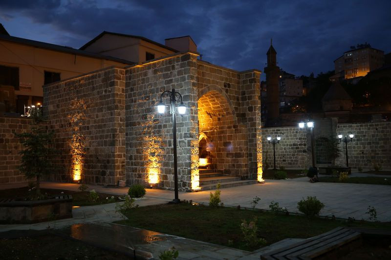 Bitlis'in tarihi dokusu "Dere Üstü Kentsel Dönüşüm Projesi" ile ortaya çıkarılıyor - Resim: 19