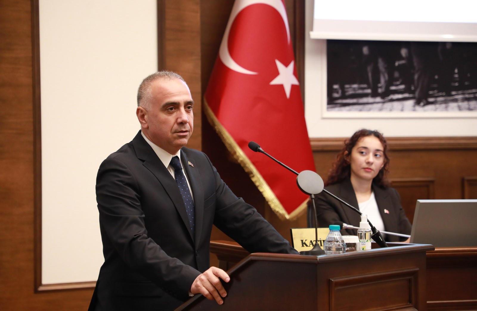 Yolsuzluk soruşturmasında görevlerinden uzaklaştırılmışlardı! Yerlerine seçilen isimler belli oldu - Resim : 2